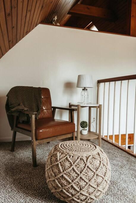 Bluebird Cottage, Walking Distance To Fairgrounds ฮัทชินสัน ภายนอก รูปภาพ